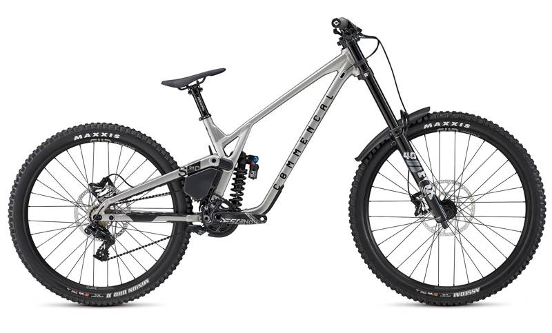 Commencal SUPREME DH V5 ESSENTIAL SILVER